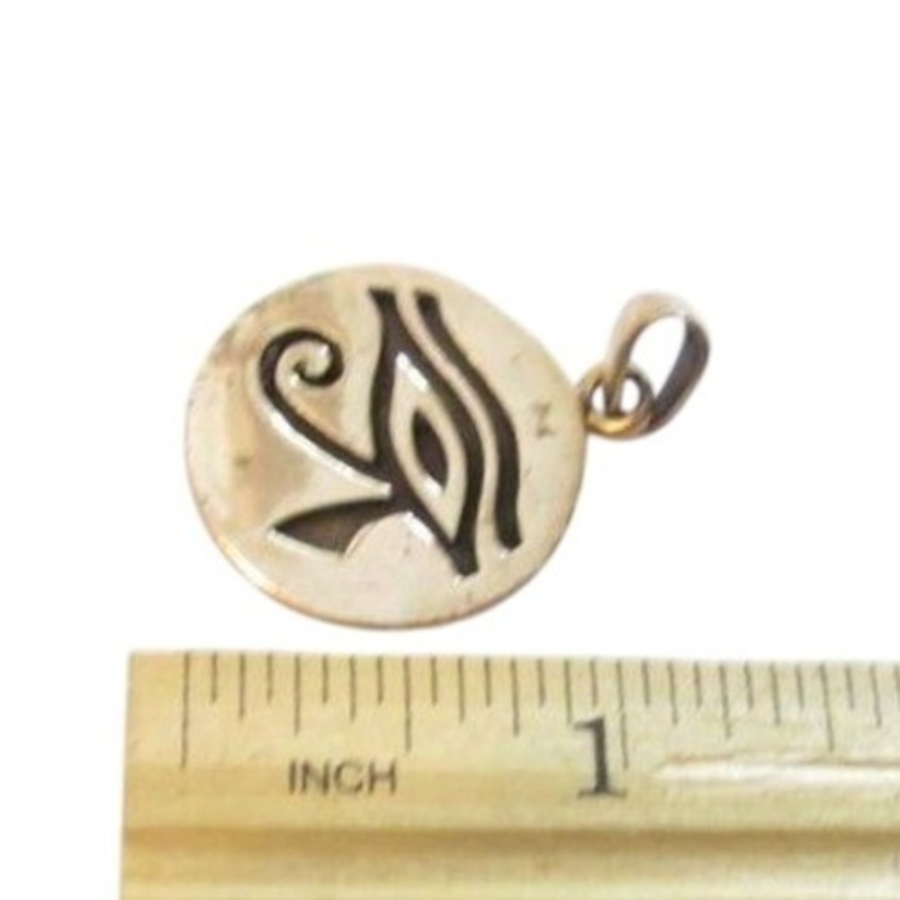Vintage Eye of Horus Egyptian Medallion Pendant Gold Tone Round Charm 1 Inch - Picture 2 of 3